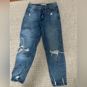 ZARA ripped mom fit jeans